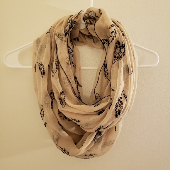 Accessories - Feather Print Light Weight Infinity Scarf
